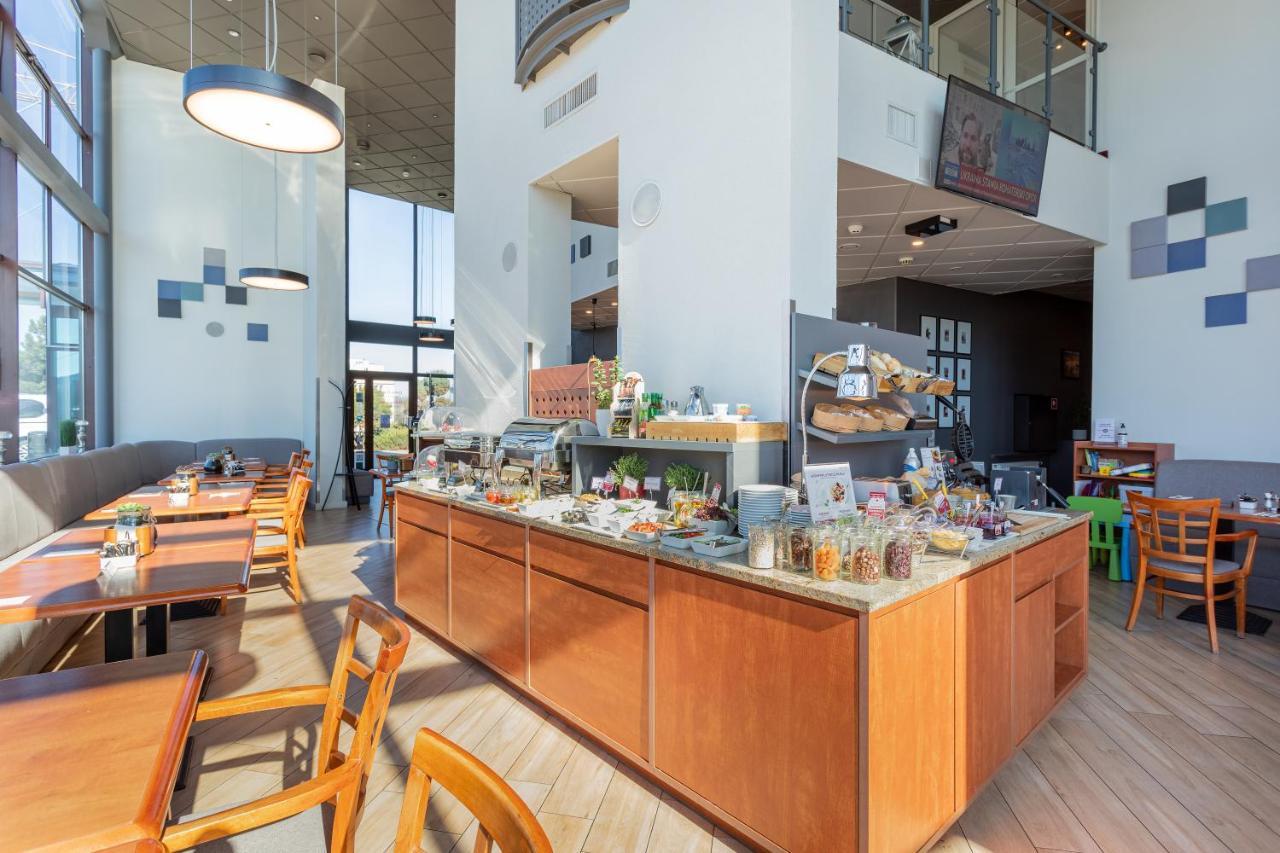 Qubus Hotel Zielona Gora מראה חיצוני תמונה