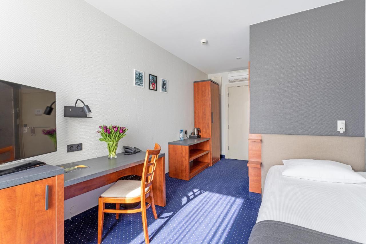 Qubus Hotel Zielona Gora מראה חיצוני תמונה