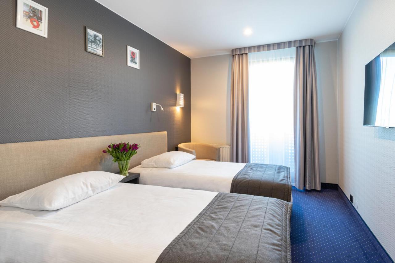 Qubus Hotel Zielona Gora מראה חיצוני תמונה
